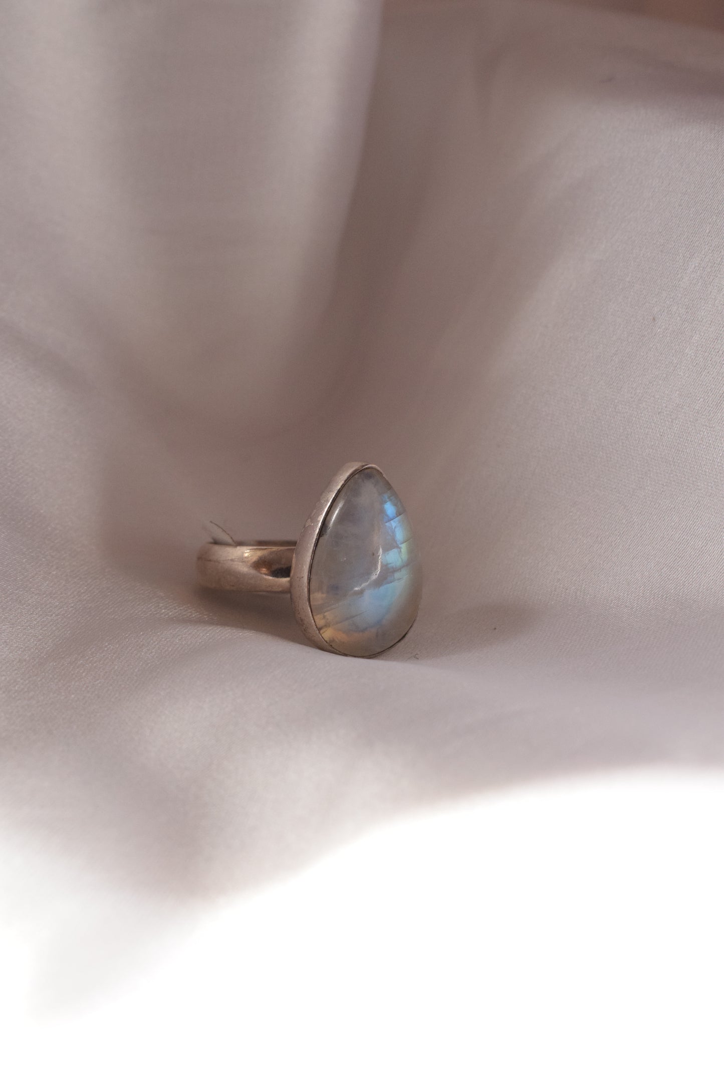 Moonstone ring with 925 silver sterling