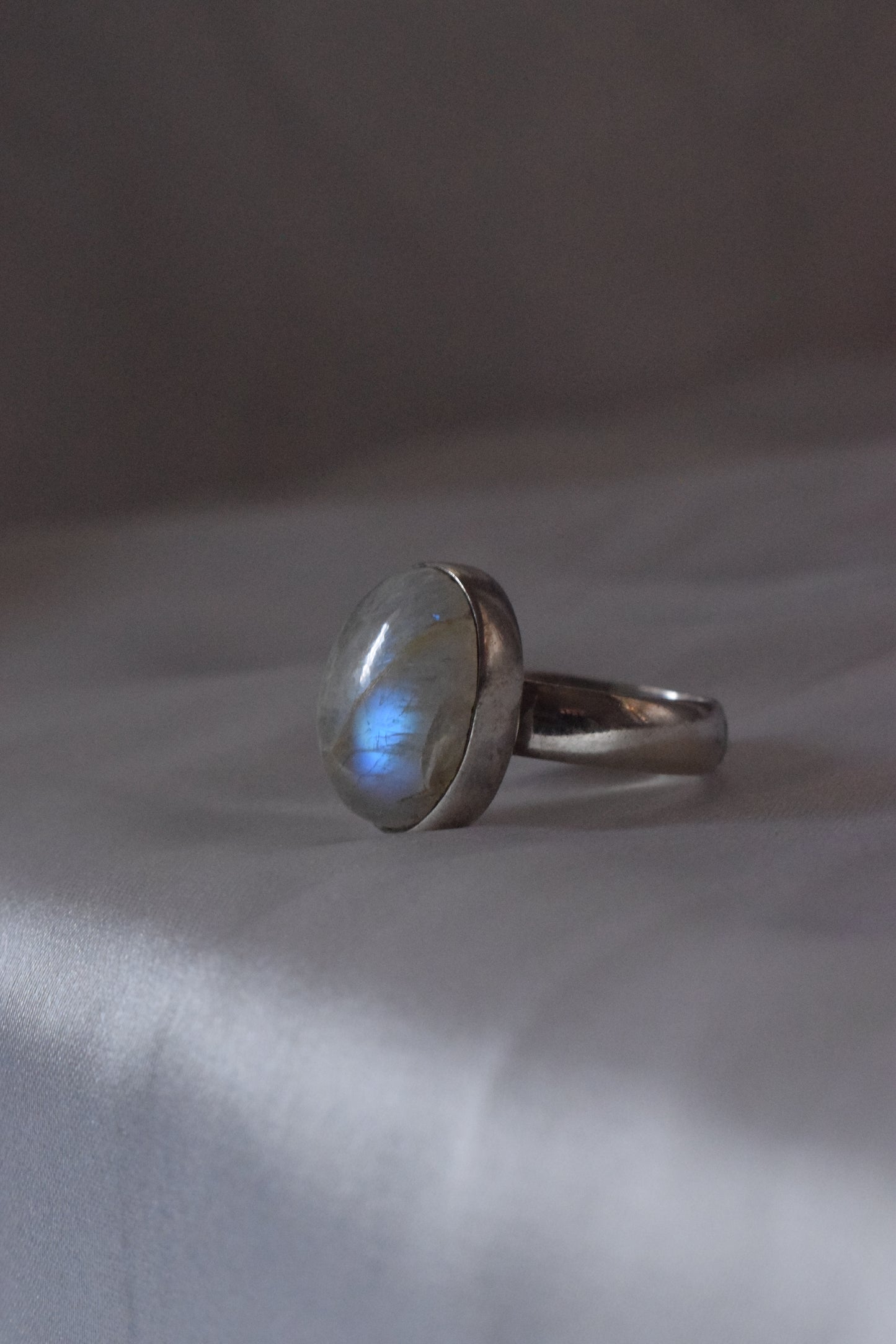 Moonstone ring with 925 silver sterling