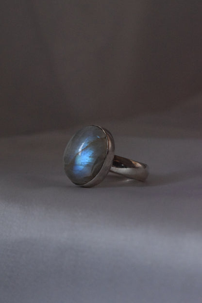 Moonstone ring with 925 silver sterling