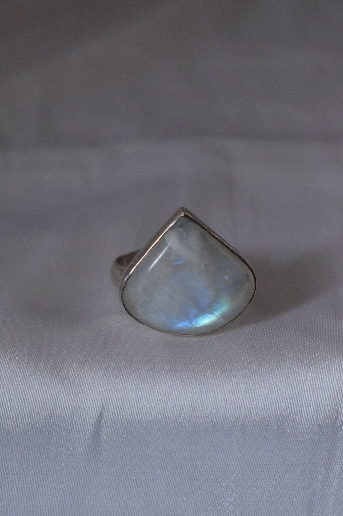 Moonstone ring with 925 silver sterling