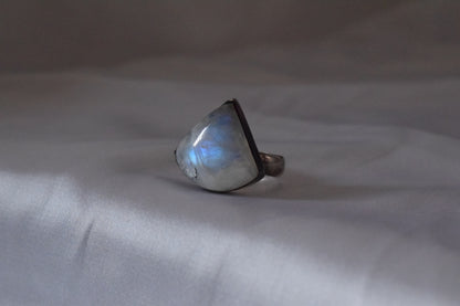 Moonstone ring with 925 silver sterling