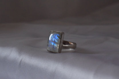Moonstone ring with 925 silver sterling