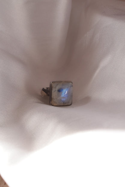Moonstone ring with 925 silver sterling